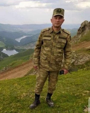 İtkin düşən zabitimizin şəhid xəbəri gəldi - FOTO İtkin düşən zabitimizin şəhid xəbəri gəldi - FOTO