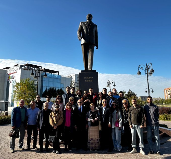 Rus Dram Teatrı Həştərxanda “Kapitan qızı” tamaşasını təqdim edib 