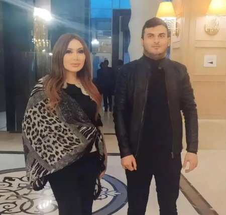 Fərid Şərifov Fəxriyyə Xələfovanı doğum günü münasibətilə təbrik etdi