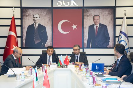 Ankarada Türkiyə ilə Azərbaycan arasında əmək və sosial müdafiə sahəsində əməkdaşlıq məsələləri müzakirə olunub