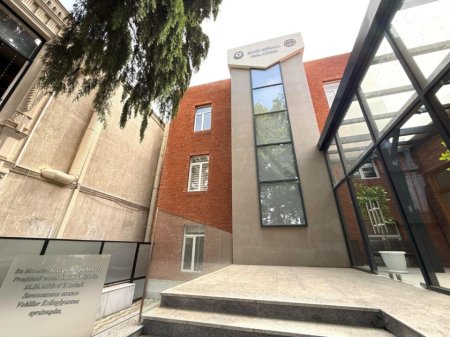 Vəkillər Kollegiyası Gəncə Regional Bürosunun tarixi abidə olan inzibati binasının bir hissəsi bərpa edilib
